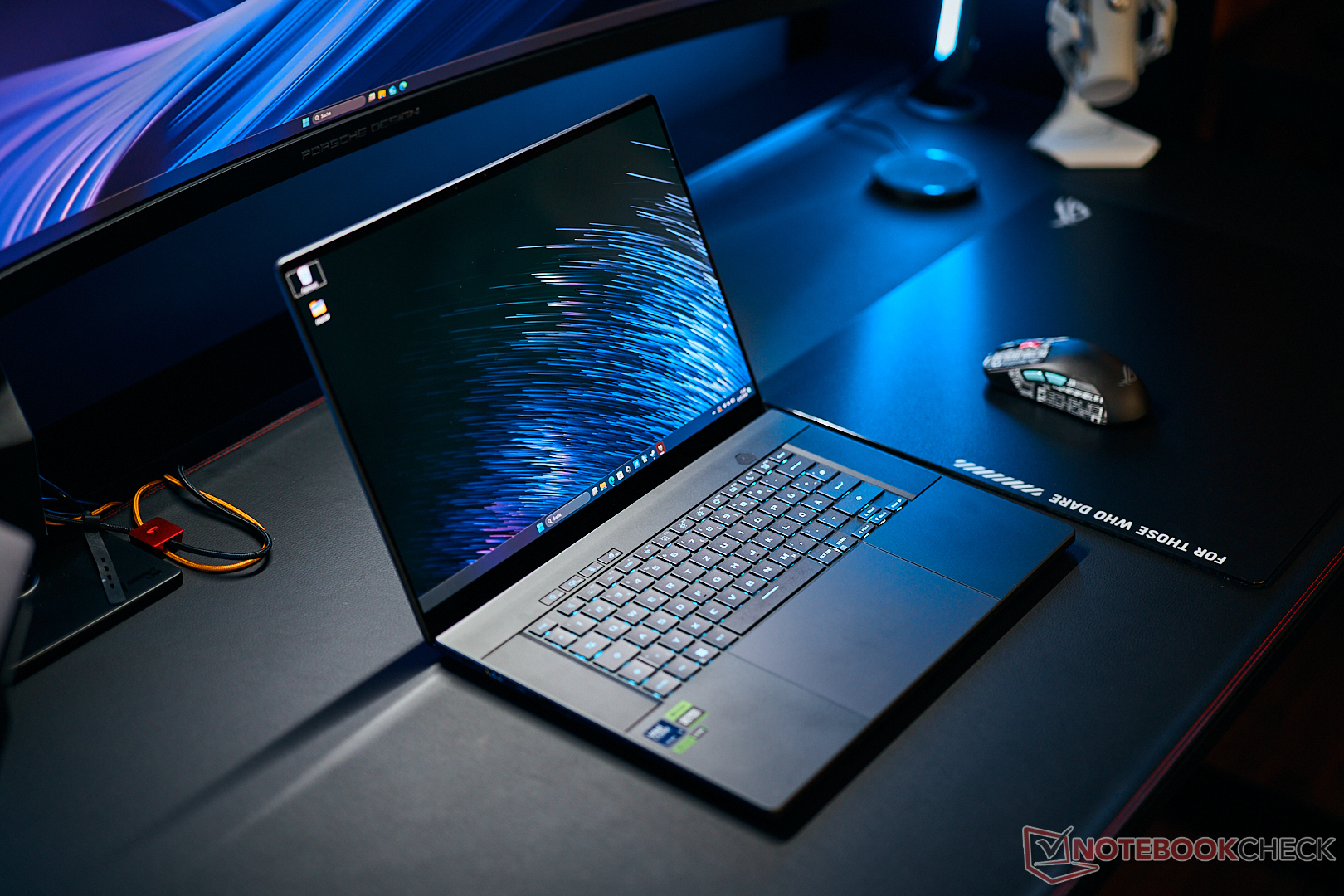 اسوس روج زيفيروس G16 (2025)